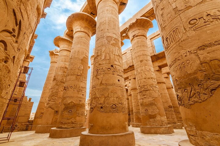 مصر…  أرض الحضارة والتحديات