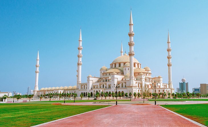 الفجيرة جوهرة بحر عمان