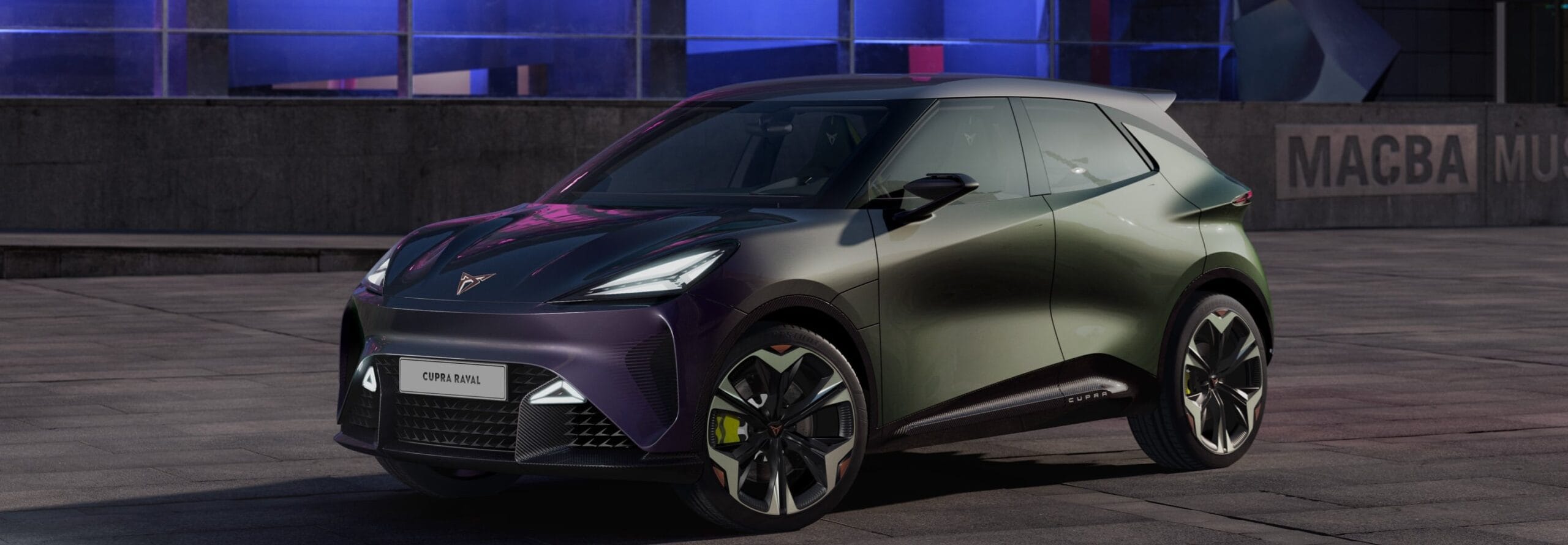 كوبرا رافال الأداء الرياضي يلتقي بالفخامة في سيارة SUV