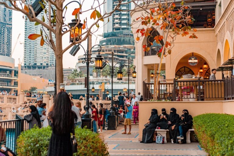 الاقتصاد العالمي في 2024 تحديات وفرص للأسواق العربية