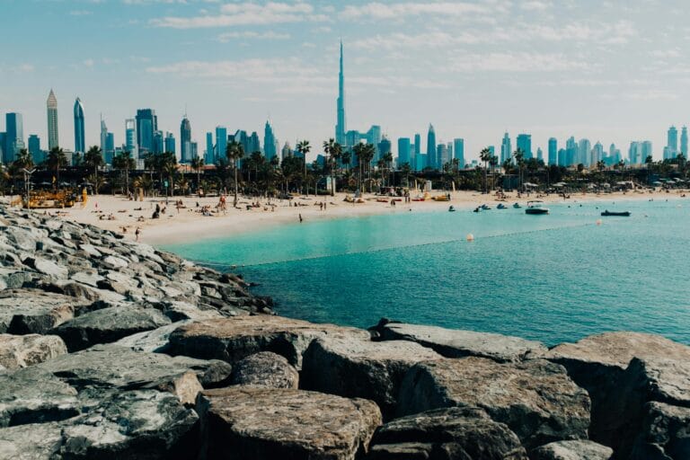 مِراس الإماراتية تسند عقداً بملياري درهم لشركة الإنشاءات العربية لتنفيذ مشروعها الضخم