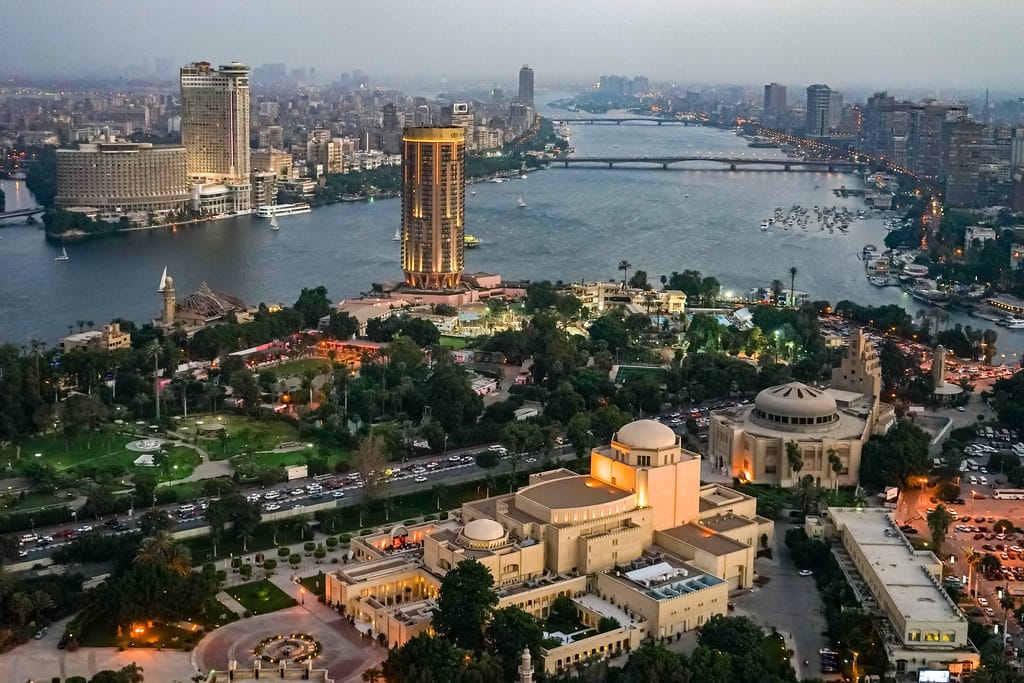 وزارة الإسكان والمرافق والمجتمعات العمرانية المصرية تعتمد تسهيلات جديدة لدعم المطورين العقاريين في 2025