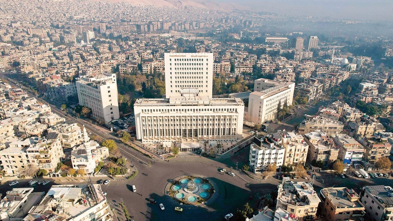 ارتفاع ملحوظ لسعر الليرة السورية مقابل الدولار الأمريكي اليوم الأربعاء 20 أغسطس 2025 الأسعار الرسمية و السوق السوداء
