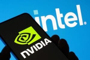 إنفيديا تستثمر 5 مليارات دولار في إنتل تفاصيل الاستثمار الكبير وتعاون Nvidia Intel في شرائح الكمبيوترات ومراكز البيانات