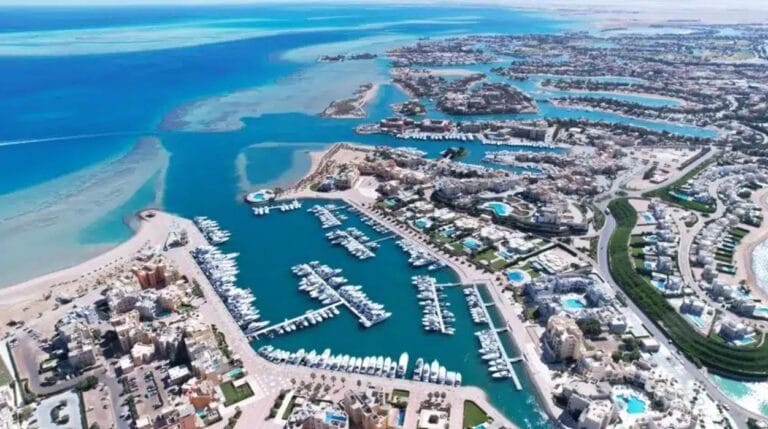 الجونة لؤلؤة البحر الأحمر وجنة السياحة