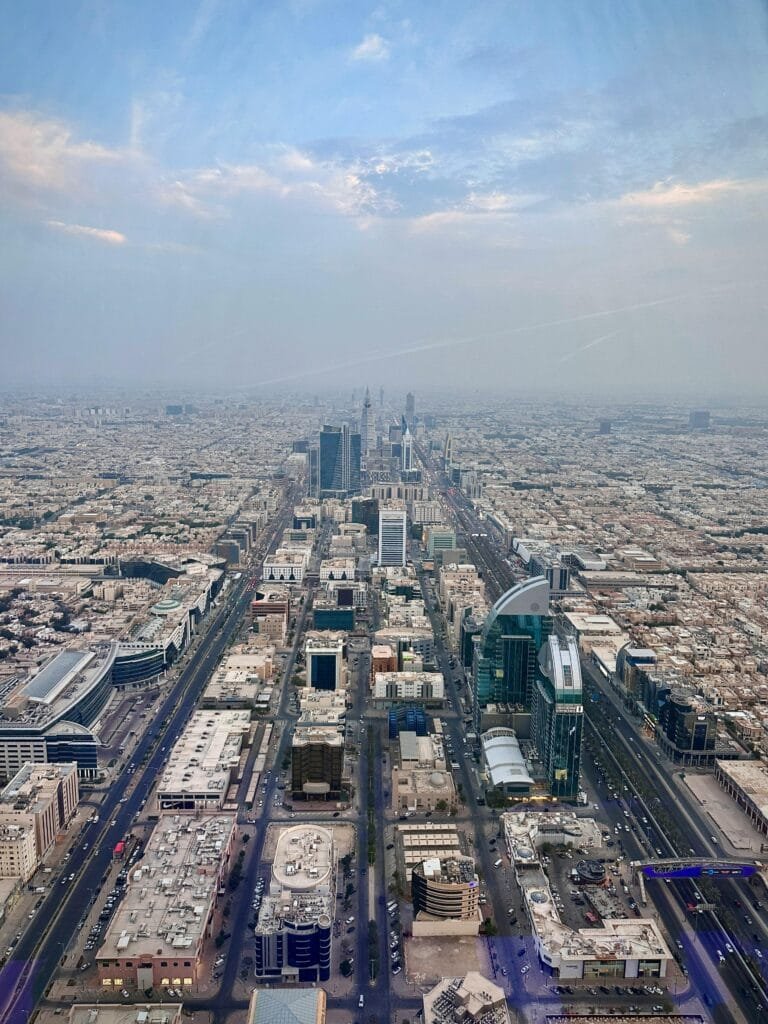 غولدمان ساكس يوسع خدمات إدارة الثروات في السعودية تفاصيل التوسع الاستراتيجي واستهداف أثرياء الشرق الأوسط