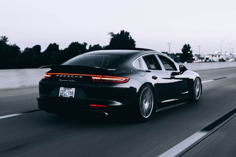 بورش تكشف النقاب عن سيارة 911 GT3 مستوحاة من نوربورغرينغ