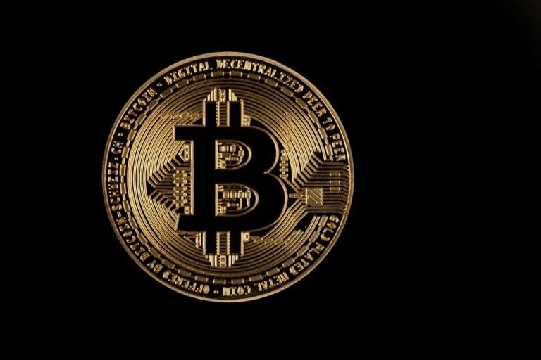 استمرار تدفق الاستثمارات في صناديق بيتكوين ETF بعد 5 أسابيع من الشراء