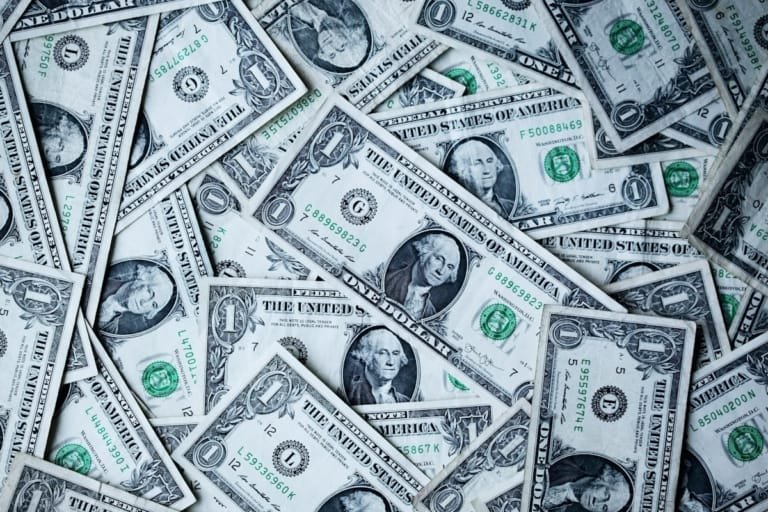 المستثمرون الكبار يبحثون عن الفائزين في مجال الذكاء الاصطناعي مع تلاشي مخاوف الإنفاق الرأسمالي