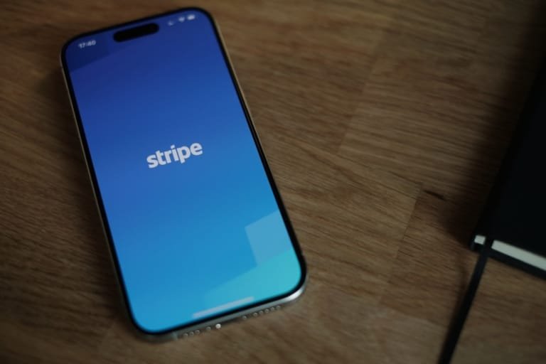 شركة سترايب تستحوذ على سوق أوبن راوتر في خطوة لتعزيز الذكاء الاصطناعي