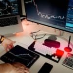 سوزان سوانزي: تداول داخلي ومعاملات سرية في السوق المالية