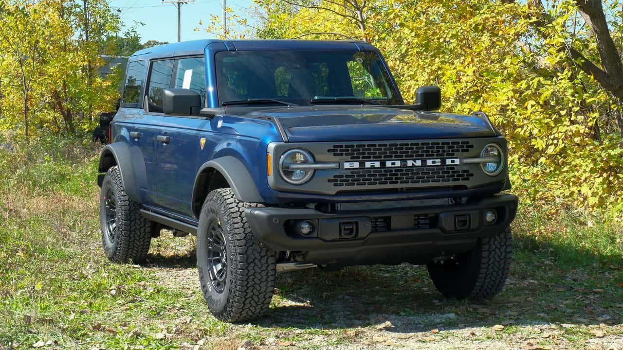 فورد برونكو 2027 يحصل على محرك V6 من رابتور مع إضافات جديدة